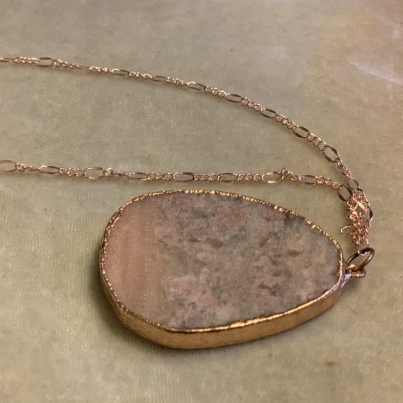 Large Quartz Pendant and Rose Gold Necklace NEW - Picture 4 of 13
